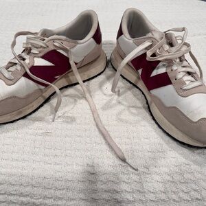 Womens 237 - White and Burgundy